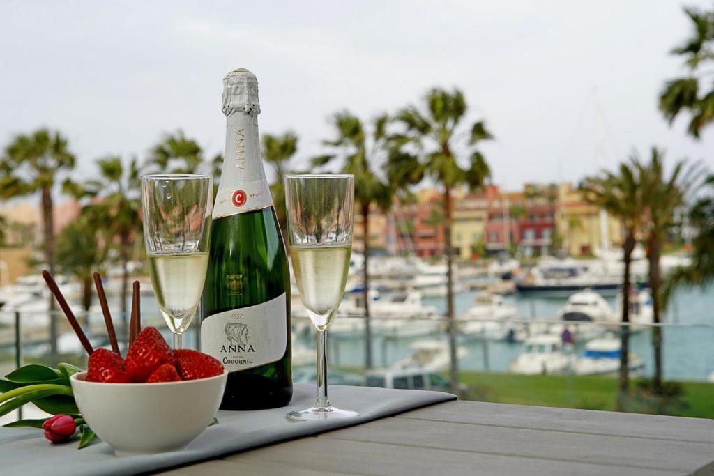 New & Modern Apartment - Marina, Sotogrande Eksteriør billede